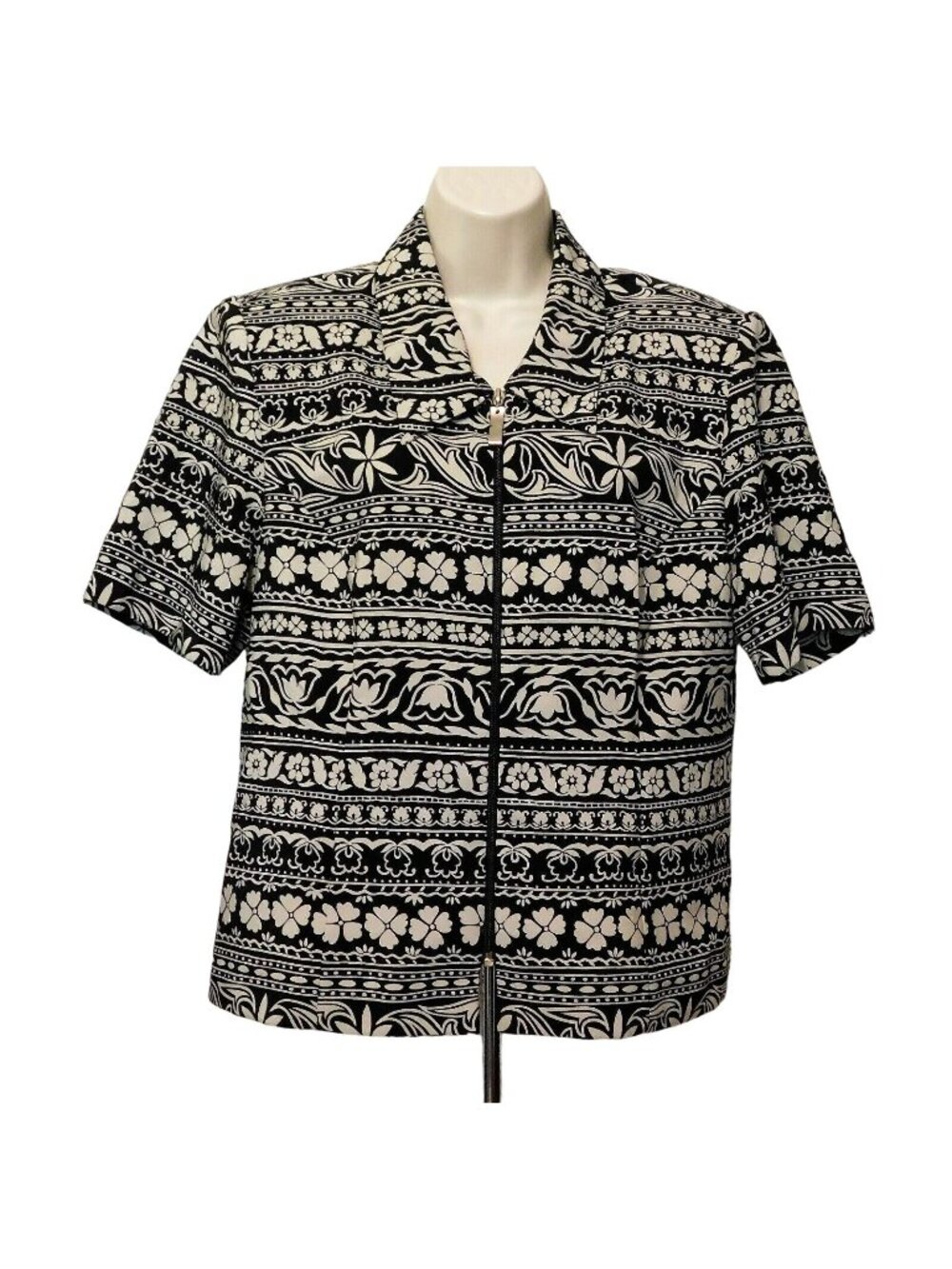 Sunshine Starshine Blouse 14 Black Cream Floral Full Zip Short Sleeve Polyester